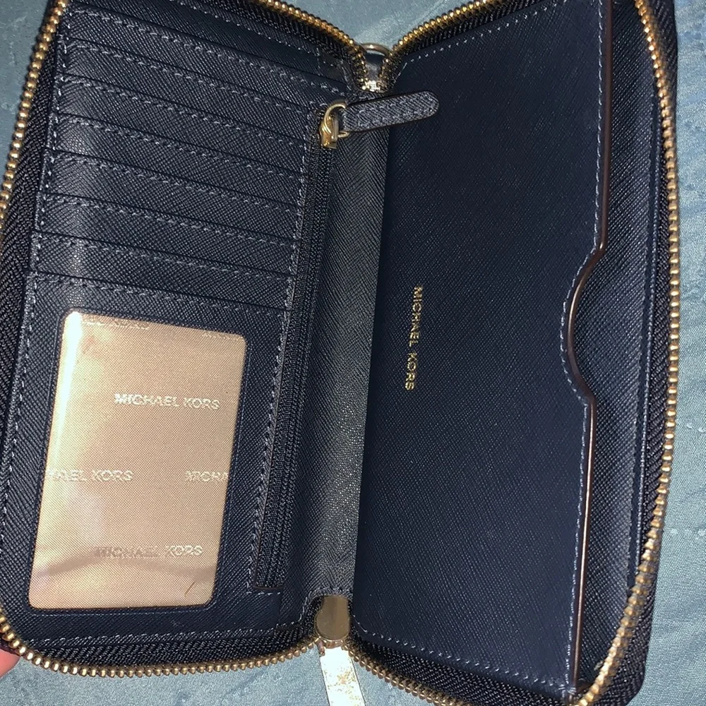 MK bundle - Picture 3 of 10